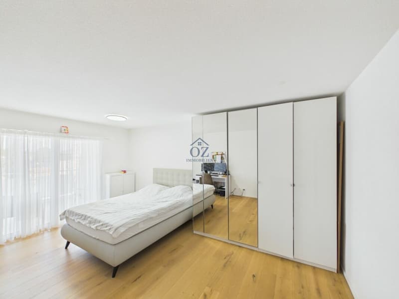 Helle, grosszügige Wohnung in ruhiger Lage (2)