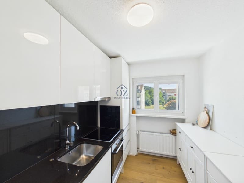 Helle, grosszügige Wohnung in ruhiger Lage (4)