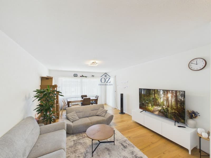 Helle, grosszügige Wohnung in ruhiger Lage (1)