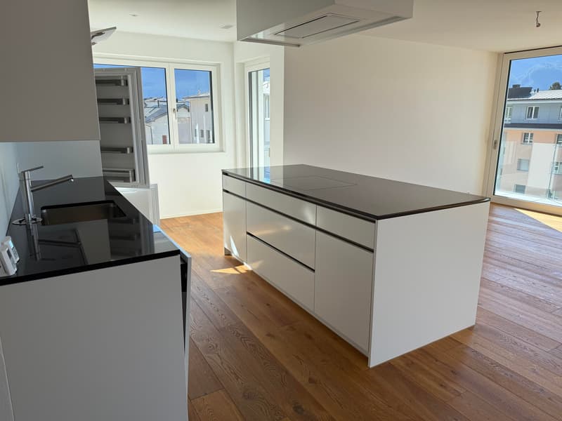 5.5-Zimmer-Maisonette mit unverbaubarer Seesicht, Gersau (10)