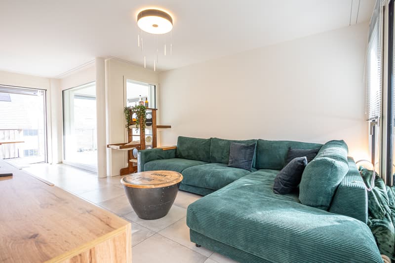 Moderne 3.5-Zimmer-Gartenwohnung mit grossem Aussenbereich in Toffen zu verkaufen (2)