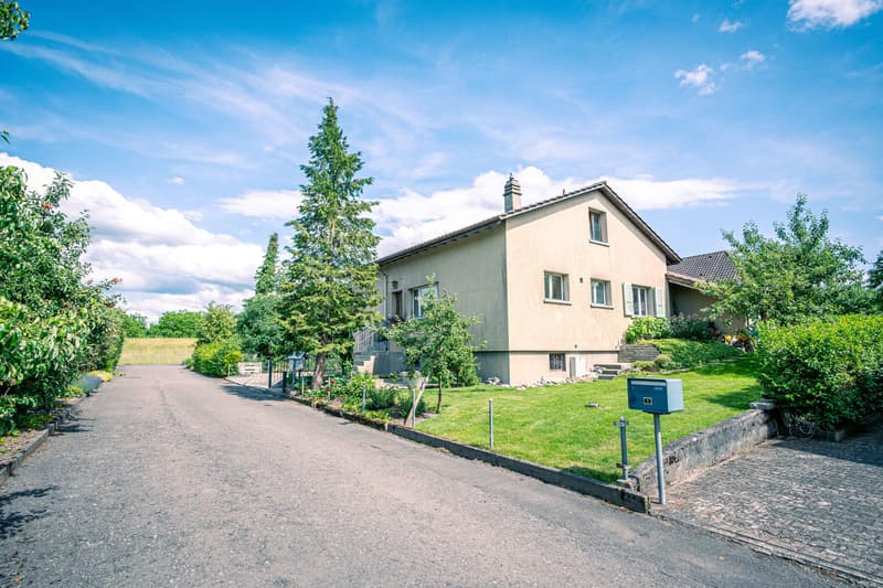 5.5-Zi. EFH in Uetendorf mit grossem Garten & Ausbaupotential (3)