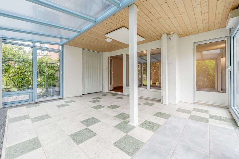 3.5-Zimmer-Gartenwohnung mit Wintergarten in Thun - sonnig & ruhig (10)
