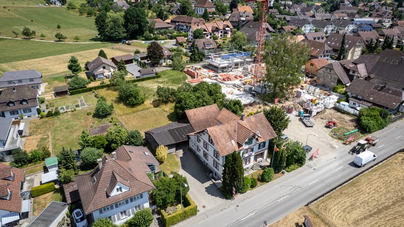 Wohn- und Gewerbehaus mit Entwicklungspotenzial und Bauland in Madiswil (4)