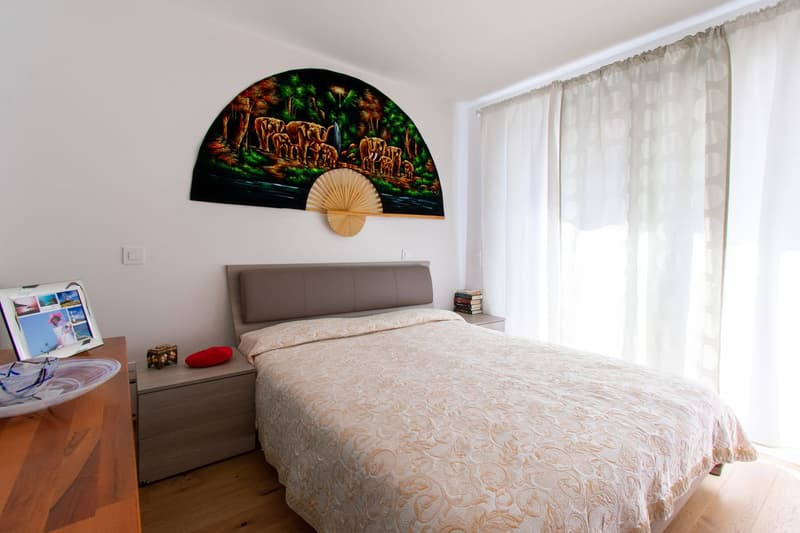 MODERNO 5.5 LOCALI CON PICCOLO GIARDINO (9)