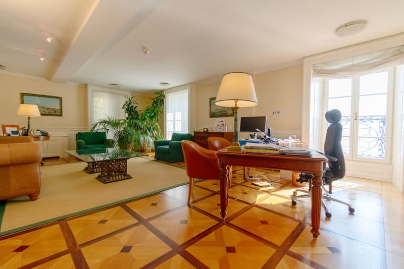 PRESTIGIOSI UFFICI CON VISTA LAGO IN EDIFICIO STORICO (3)