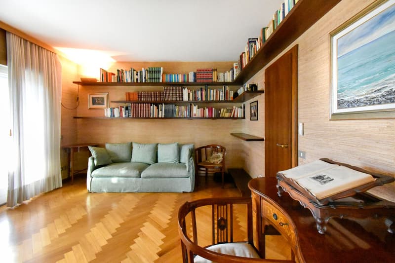 SIGNORILE APPARTAMENTO 5 LOCALI IN CENTRO CITTÀ (9)