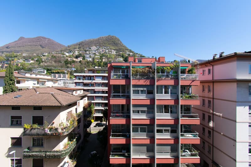 LUMINOSO APPARTAMENTO 4 LOCALI A POCHI PASSI DAL LAGO (7)