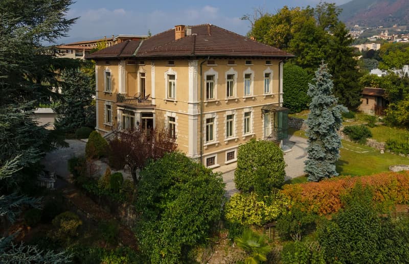 AFFASCINANTE VILLA DEI PRIMI DEL NOVECENTO (1)