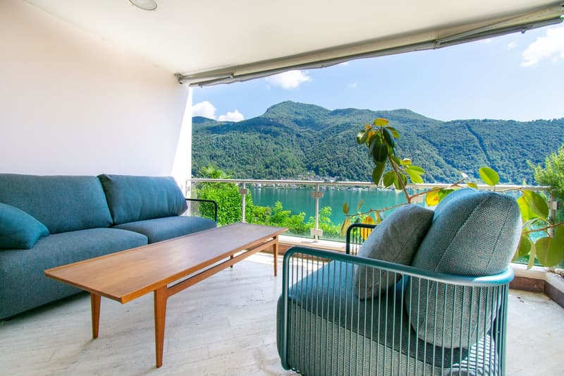 ESCLUSIVO DUPLEX CON SPETTACOLARE VISTA LAGO E GIARDINO (9)