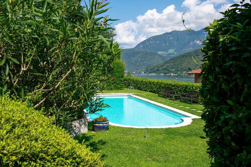 ESCLUSIVO DUPLEX CON SPETTACOLARE VISTA LAGO E GIARDINO (10)