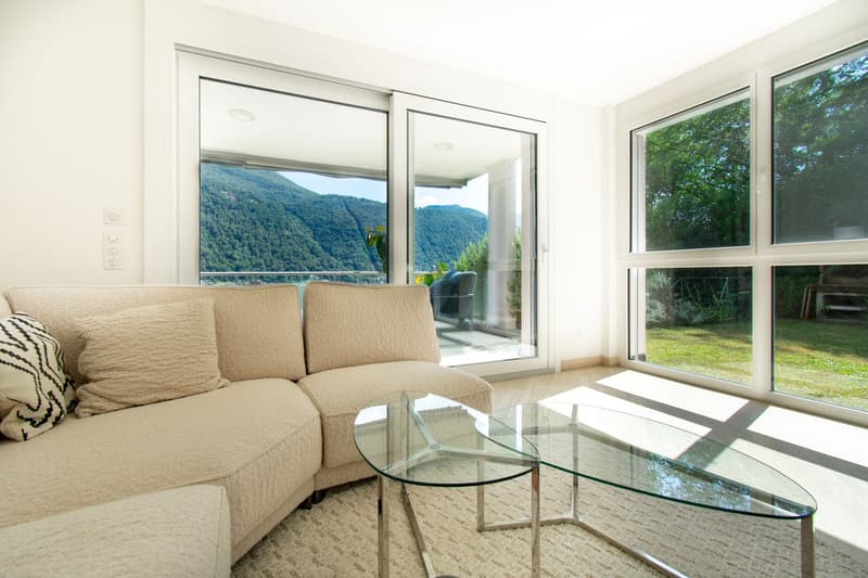 ESCLUSIVO DUPLEX CON SPETTACOLARE VISTA LAGO E GIARDINO (2)
