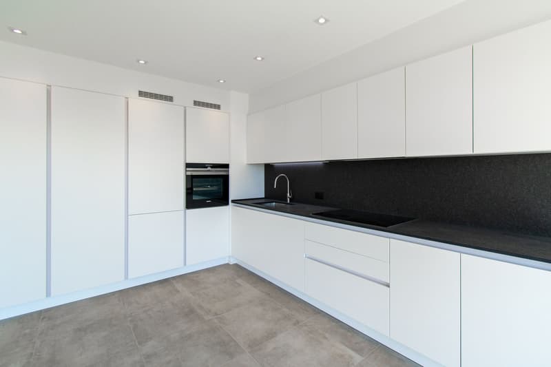 ELEGANTE APPARTAMENTO CON TERRAZZA E BELLISSIMA VISTA APERTA (5)