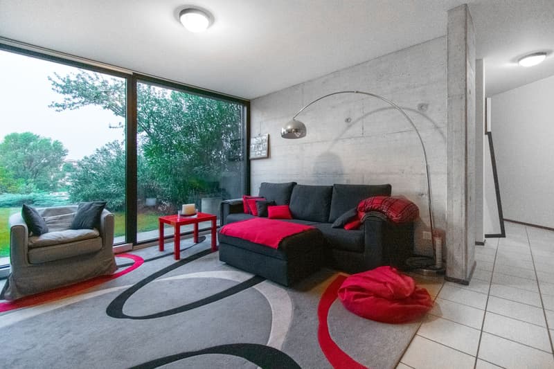 CASA MODERNA SU DUE PIANI CON GIARDINO E TERRAZZA (12)