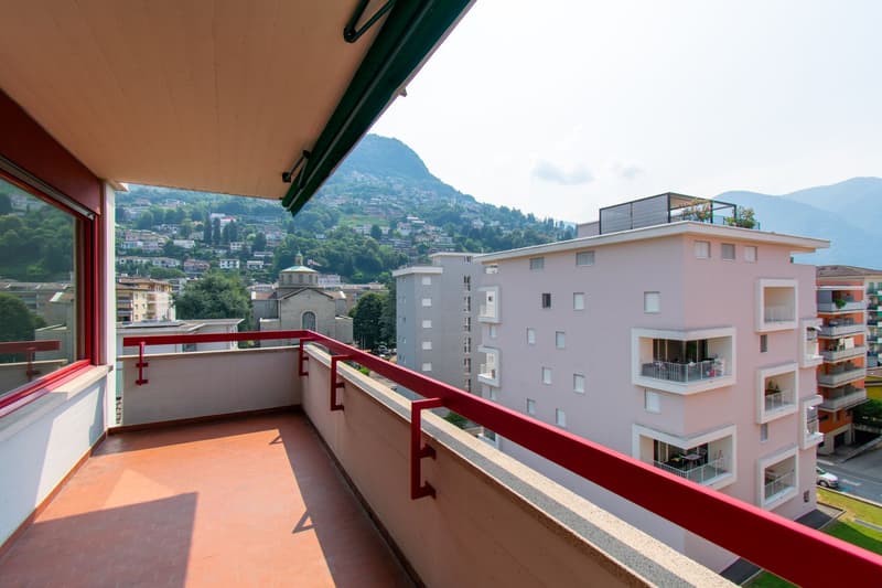 GRANDE APPARTAMENTO DI 5.5 LOCALI IN ZONA SERVITISSIMA (1)