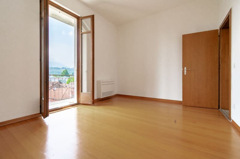 COMODO 3 LOCALI RISTRUTTURATO (5)