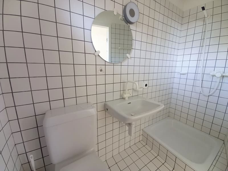 AMPIO E LUMINOSO  UFFICIO DI 90 mq A SORENGO (6)