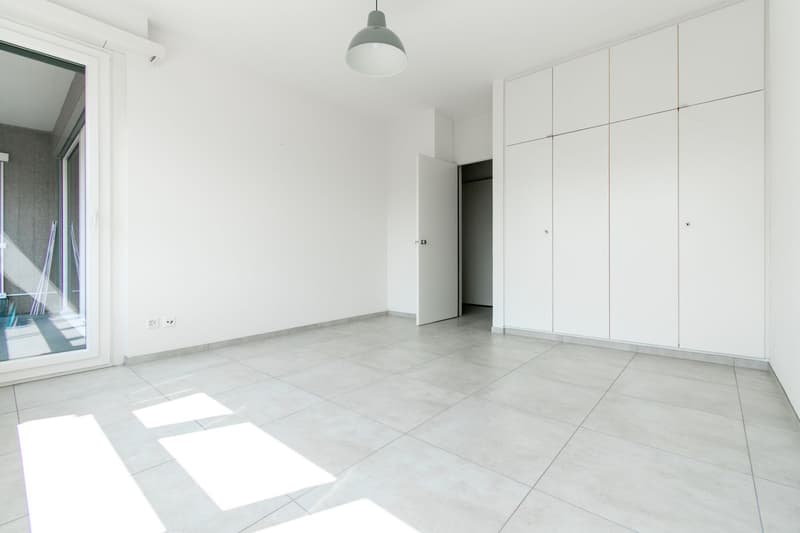 PRATICO 2.5 LOCALI PARZIALMENTE RISTRUTTURATO VICINO AL CENTRO (5)