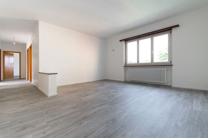 Casa di 5 locali con giardino e grottino (2)