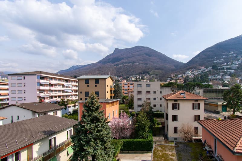 AMPIO E COMODO 4.5 LOCALI IN ZONA BEN SERVITA (1)