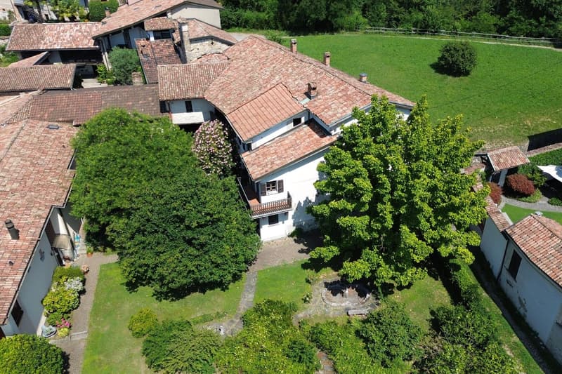 DIMORA TICINESE DEL XVI SECOLO IMMERSA NEL VERDE (10)