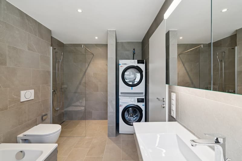 Moderne 4.5-Zimmerwohnung mit drei gedeckten Balkonen (9)