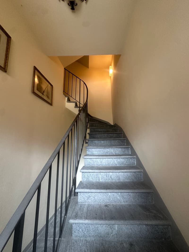 Incantevole casa bifamiliare a Morcote – 7 locali con vista panoramica (2)