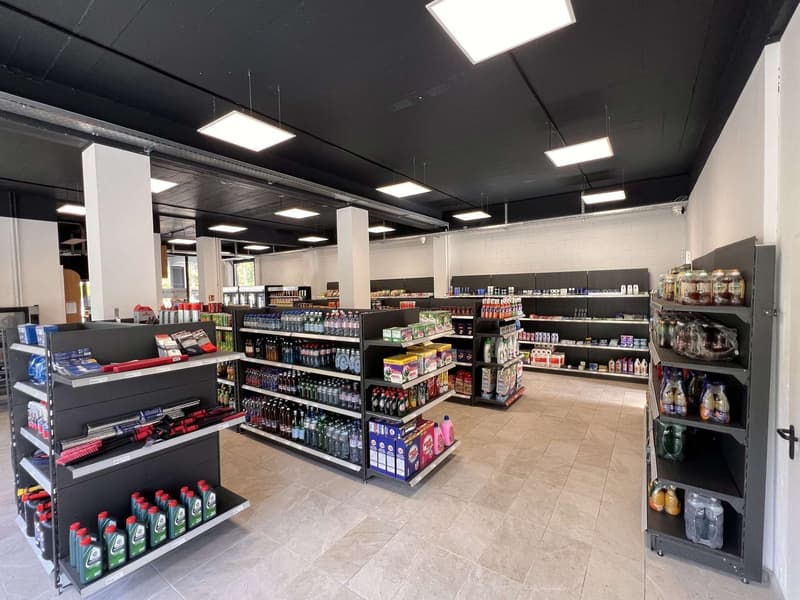 Shop_Regale2_komprimiert