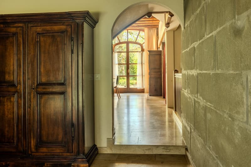 Ancienne ferme vaudoise superbement rénovée avec potentiel (9)