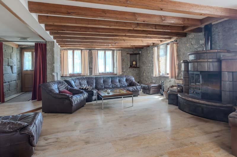 Ancienne ferme vaudoise superbement rénovée avec potentiel (4)