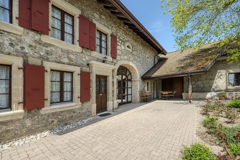 Ancienne ferme vaudoise de caractère - deux logements distincts (16)