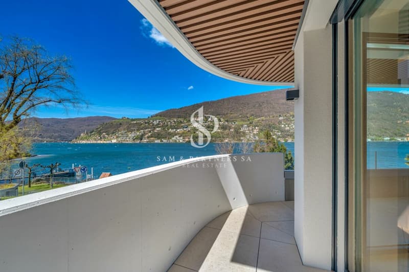 Nuova villa con vista lago (17)