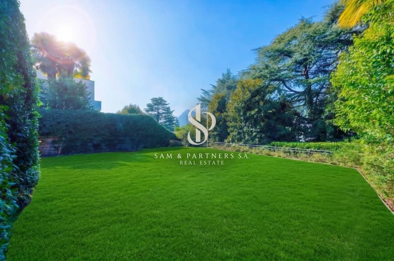 Villa con giardino (13)