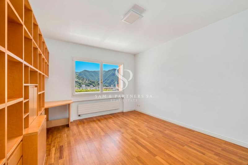 Esclusiva proprietà panoramica con vista lago (18)