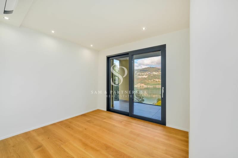 Appartamento con vista lago (9)