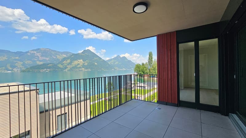 Moderne 5.5-Zimmer-Wohnung mit direktem Seeblick in Beckenried (7)