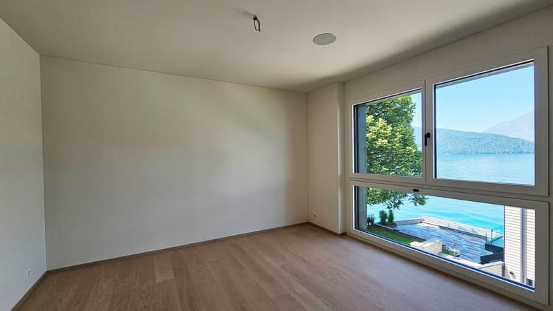 Moderne 5.5-Zimmer-Wohnung mit direktem Seeblick in Beckenried (3)
