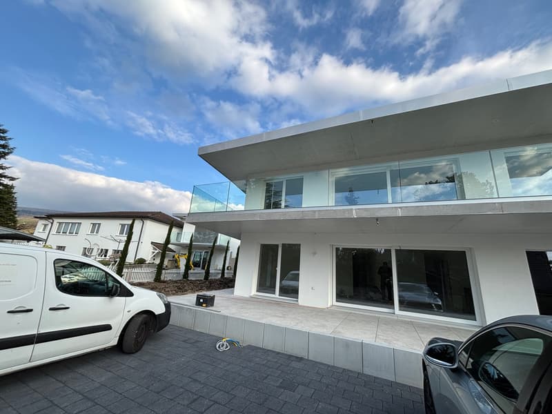 modern white house, glass walls, glass balcony, large windows, driveway