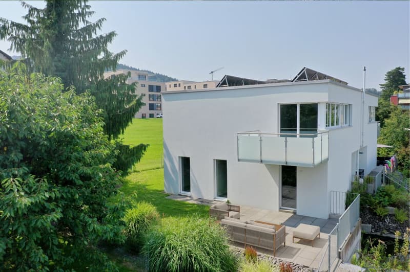 Modern living with Lake Constance view and beautiful garden (10)