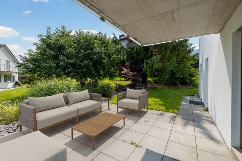 Modern living with Lake Constance view and beautiful garden (6)