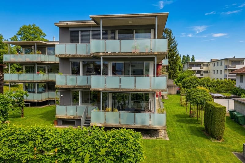 Neuwertige Wohnung mit offenem Wohnkonzept, sonniger Terrasse und direktem Gartenzugang an ruhiger Lage (9)
