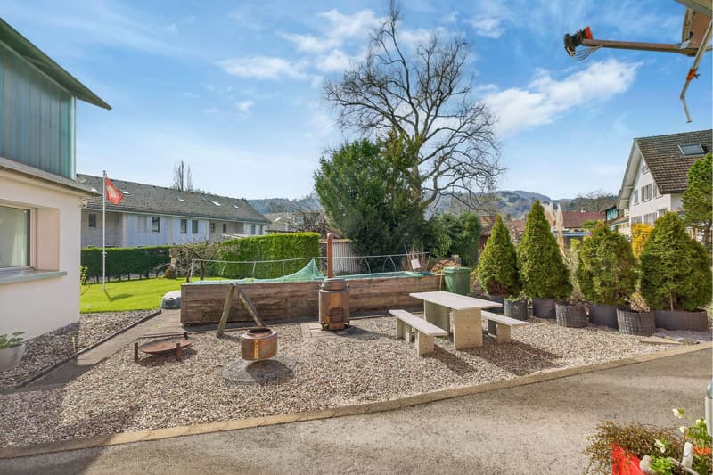 Ein Zuhause mit Herz und Perspektive: flexible Nutzung, Ausbaupotenzial und grosser Garten (10)