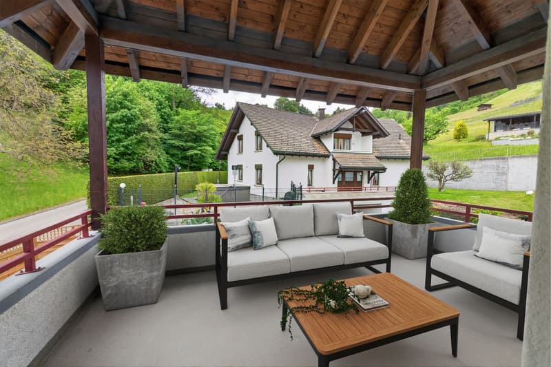 Charmantes Landhaus mit Aussenpool und Autohalle für 4 Personenwagen (6)