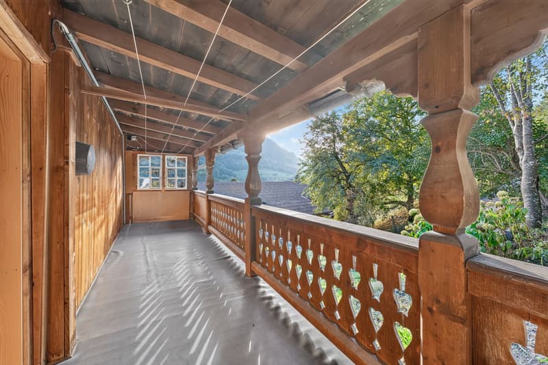 Charmantes Strickbau-Einfamilienhaus mit Wintergarten im Prättigau (8)