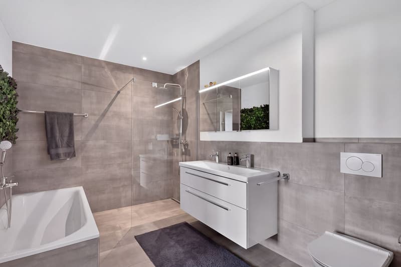 Moderne Erdgeschosswohnung mit privatem Gartenanteil an ruhiger Lage (6)