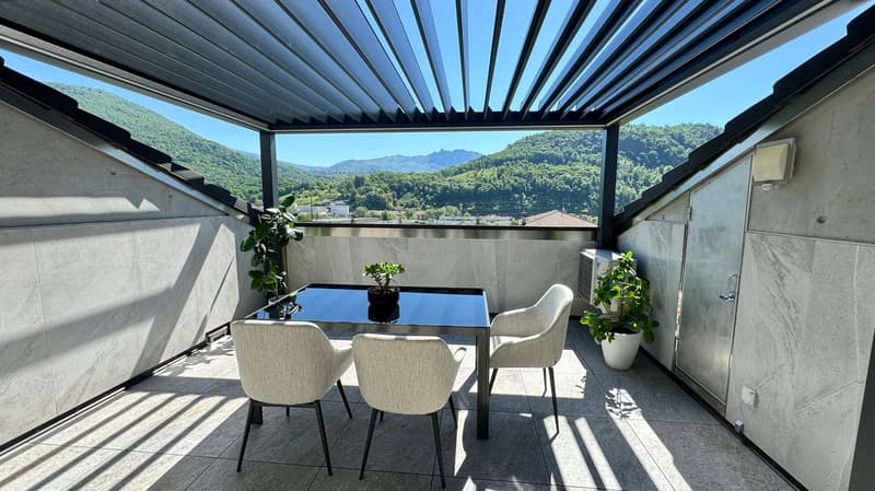 Appartamento moderno di 3.5 locali con vista panoramica a Taverne (1)