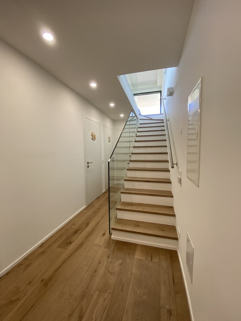 Villa con appartamento separato a reddito! (4)