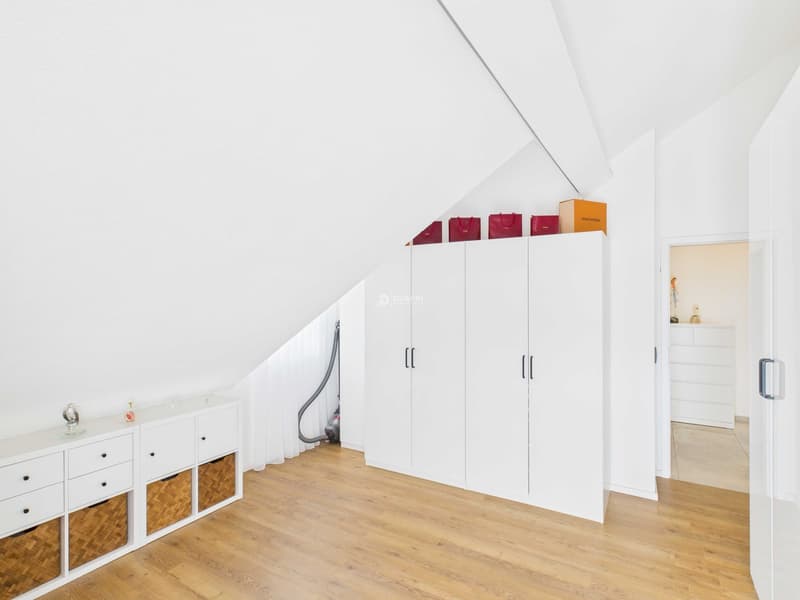 3-Familienhaus, saniert 2021, mit 2 Garagen in Trimbach (6)