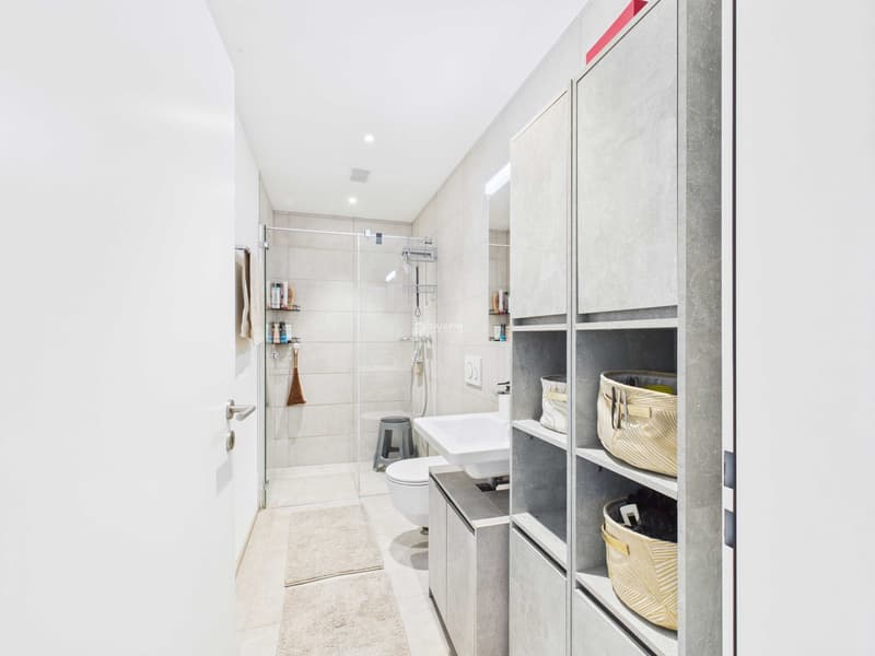 Moderne 4.5-Zi.-Wohnung mit Balkon & 2 TG in Ottenbach kaufen (6)