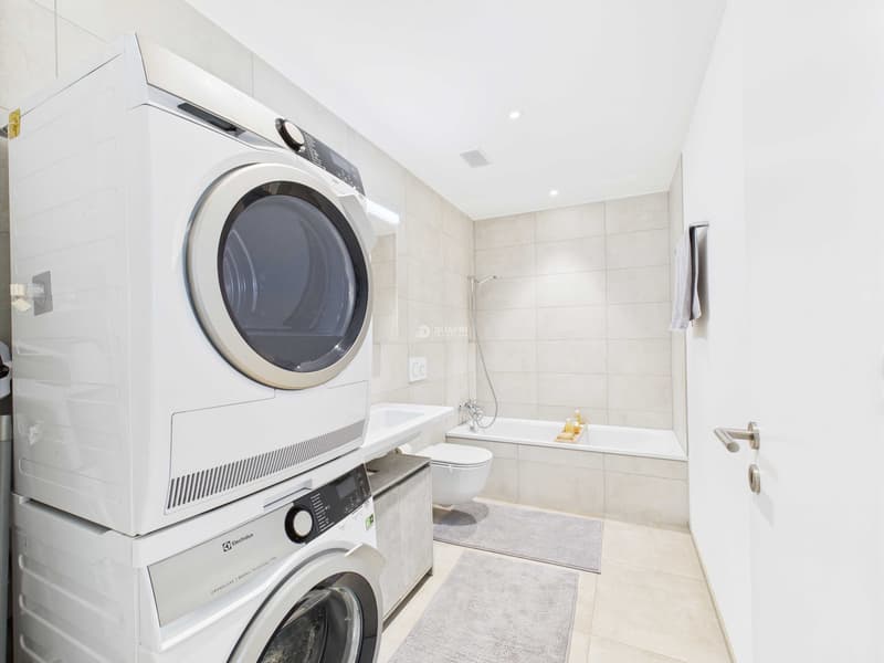 Moderne 4.5-Zi.-Wohnung mit Balkon & 2 TG in Ottenbach kaufen (8)